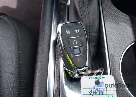 2018 Chevrolet Malibu Lt из США, поврежденный, VIN 1G1ZD5ST2JF216455